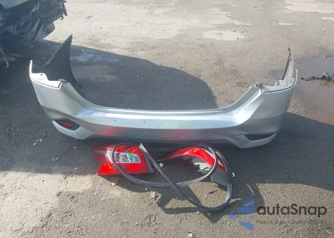 2017 Nissan Sentra S из США, поврежденный, VIN 3N1AB7AP3HY262070